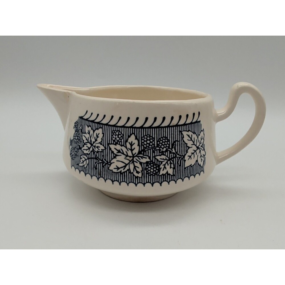 Vtg Homer Laughlin Creamer Shakespeare Country Blue & White Berry Leaf